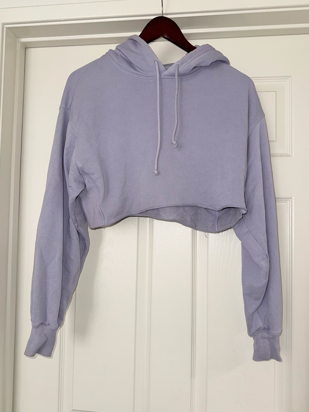Aritzia TNA Airy AF Fleece Crop Hoodie Pale Lavender